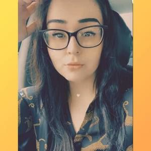 Meet your Posher, Abigail